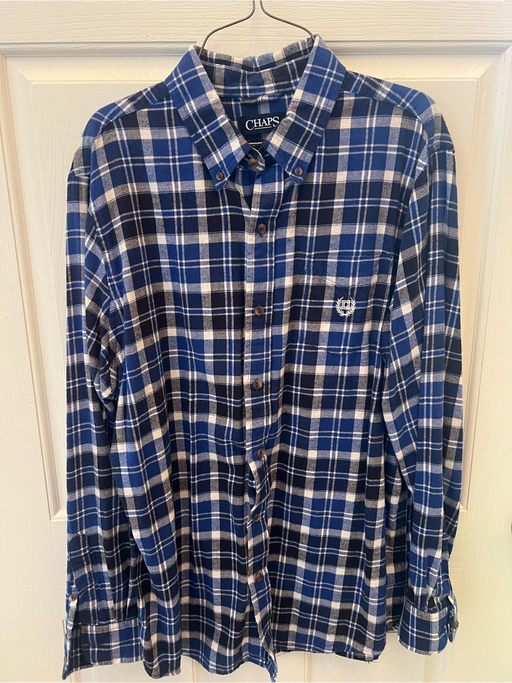 Chaps Men's Blue and White Plaid Button-Down Shirt